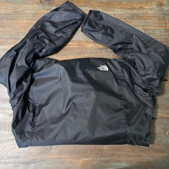 The North Face Charcoal Fleece Jacket - Picture 7 of 7